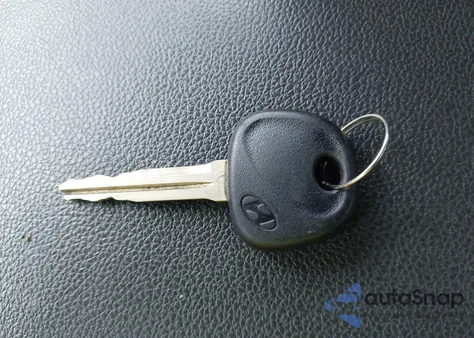 2019 Hyundai Elantra Se z USA, uszkodzony, nr VIN 5NPD74LF0KH428368